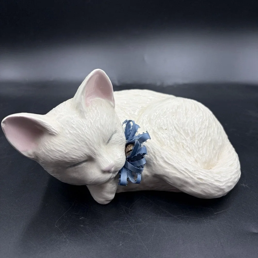 Vintage 1980 Scioto Ceramics White Ceramic Sleeping Cat Kitten Figurine
